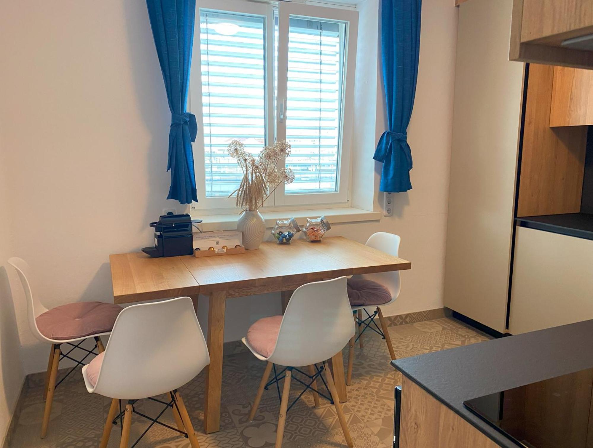 Anzotika Apartment, Appartement